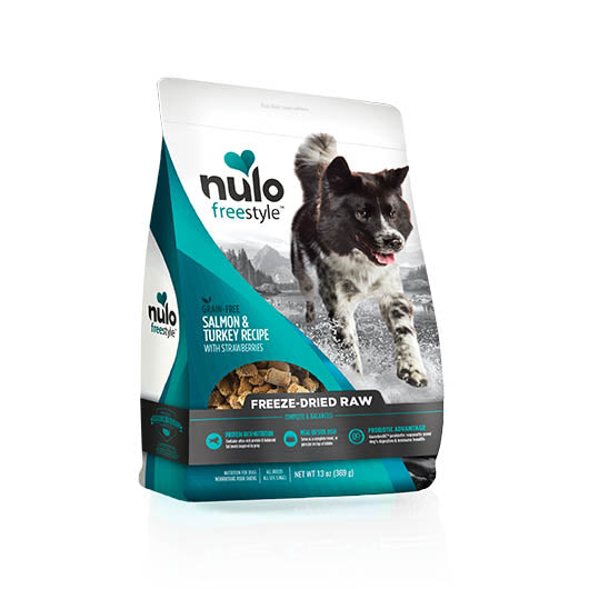 Nulo Freestyle Freeze-Dried Raw Salmon & Turkey with Strawberries